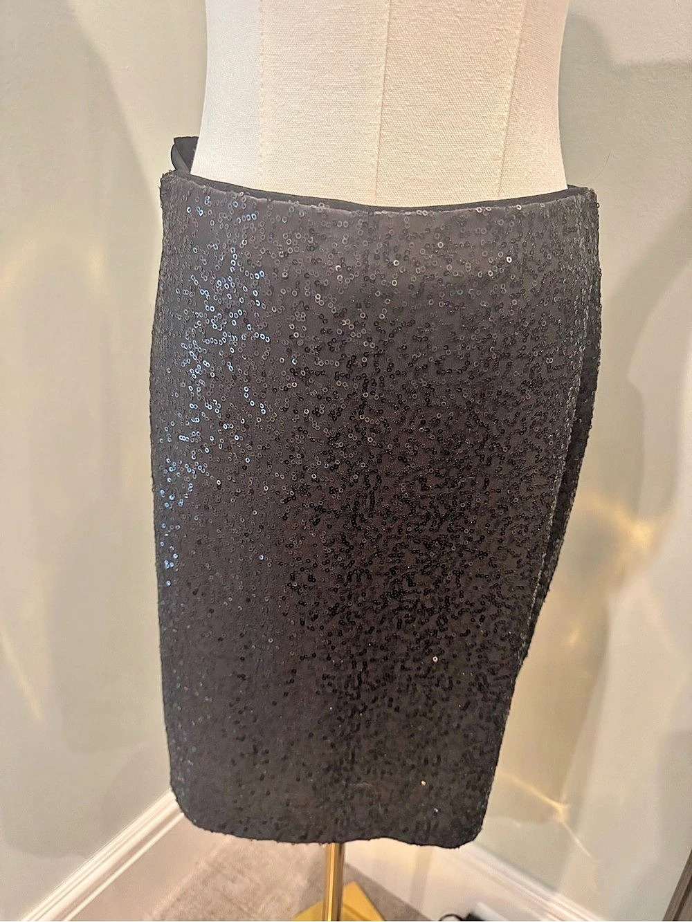 BCBGMAXAZRIA Sequin Mini Skirt in Black Size XS NWT